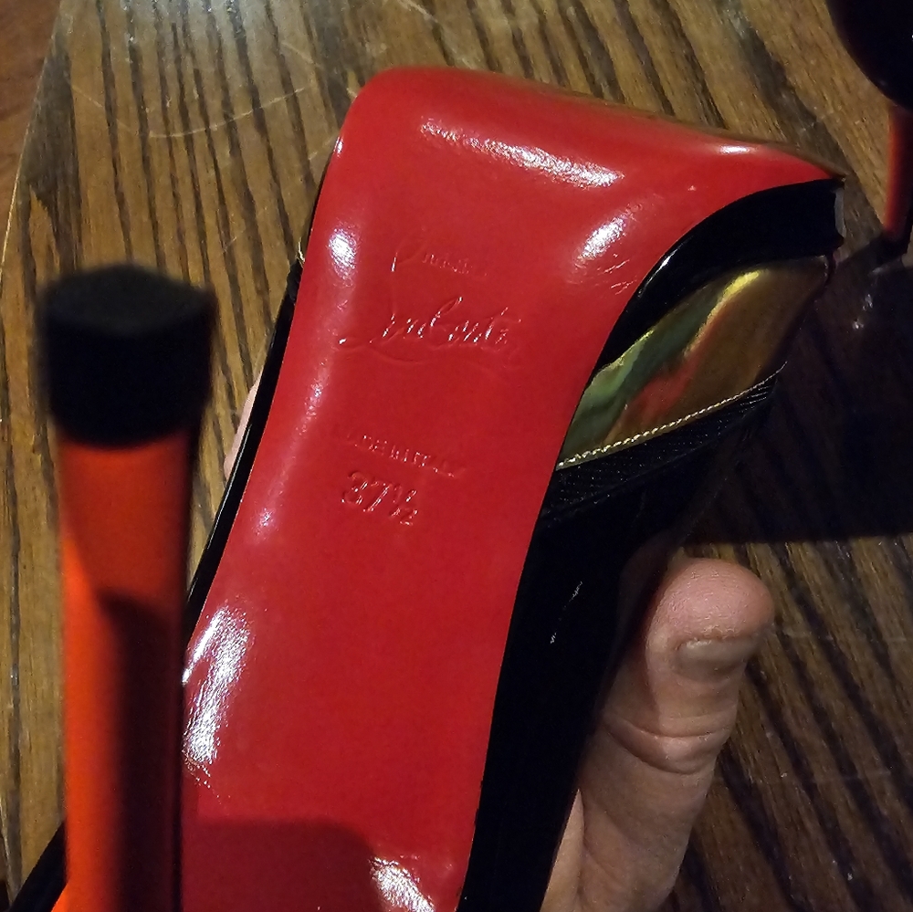 Christian Louboutin 37.5 heels